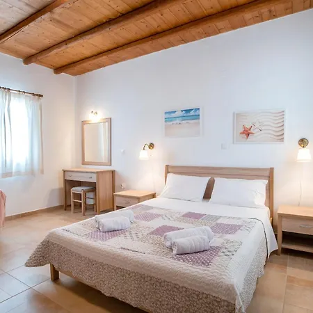 Blue Xenia Paros * Chrisi Akti (Paros)