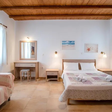 Blue Xenia Paros * Chrisi Akti (Paros)