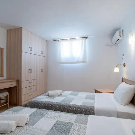 Blue Xenia Paros * Chrisi Akti (Paros)