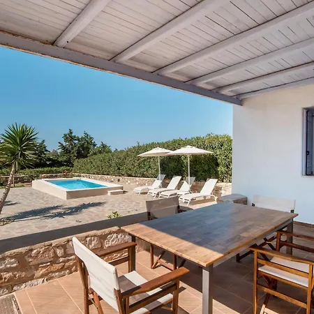 Blue Xenia Paros 흐리시 악티